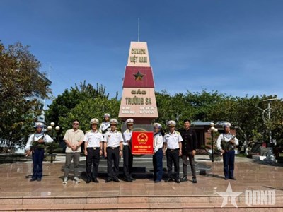 Gallery - Những lá phiếu đầu tiên đã đến Trường Sa